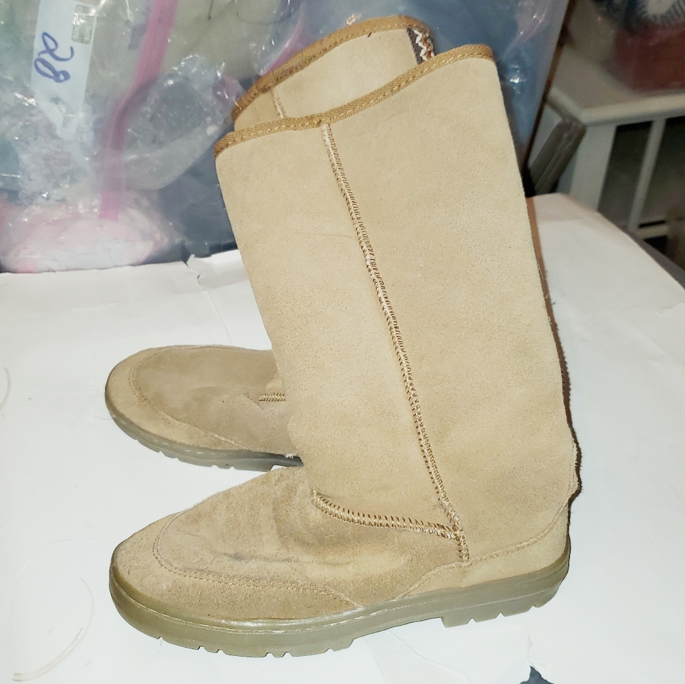 Hot Tomato Sherpa Ugg Style Boot